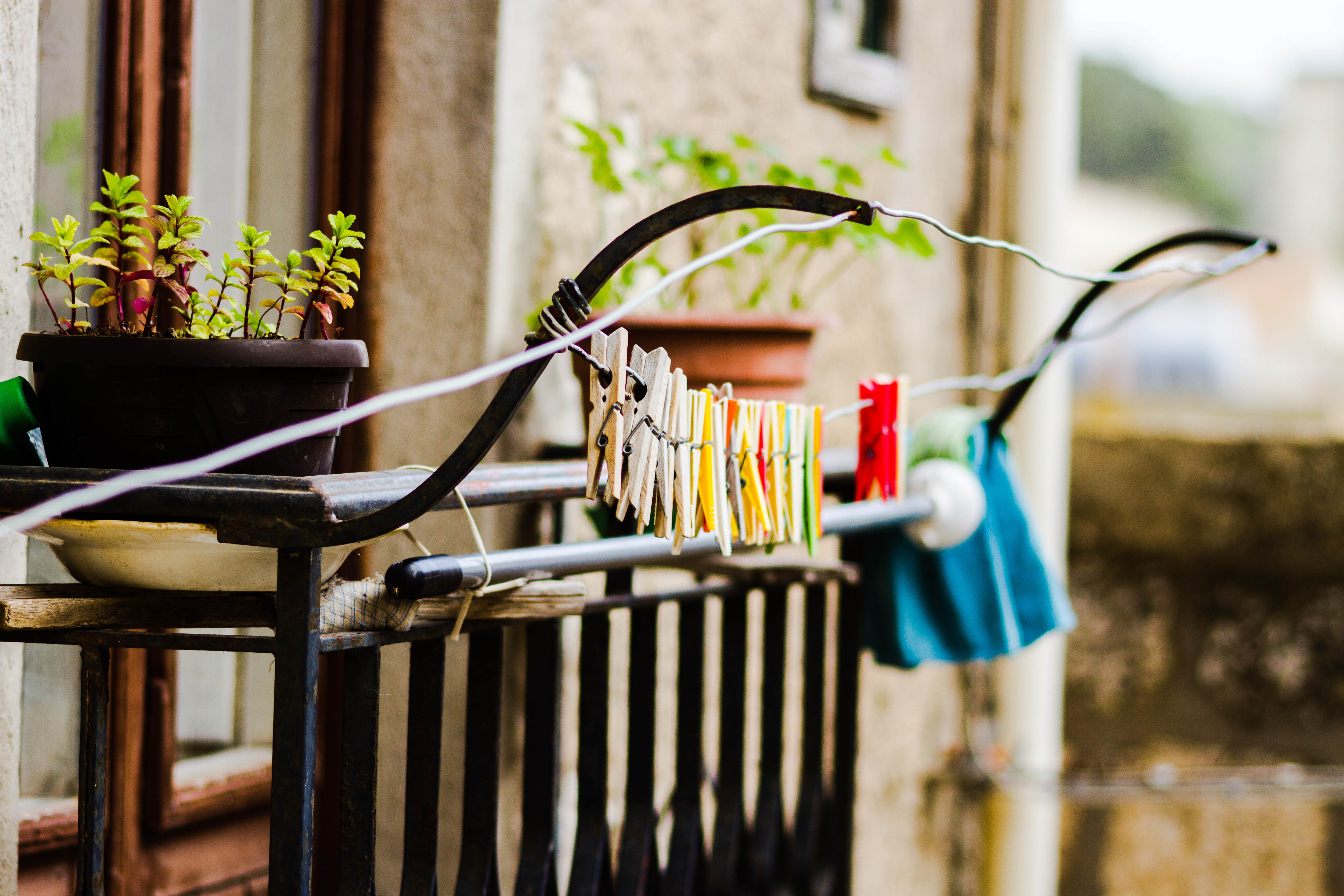 Kleinen Balkon aufräumen