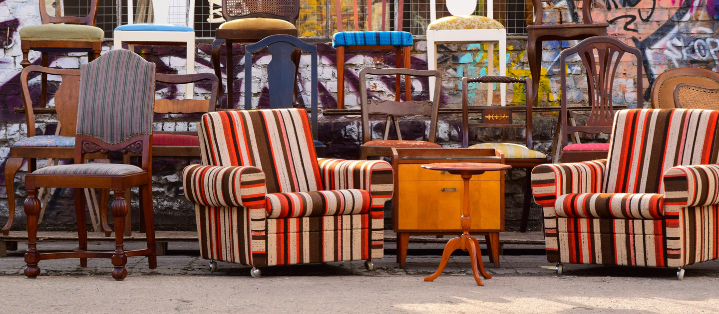 Möbel auf der Straße in Berlin